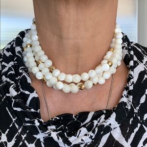 VTG chunky white pearl gold choker necklace